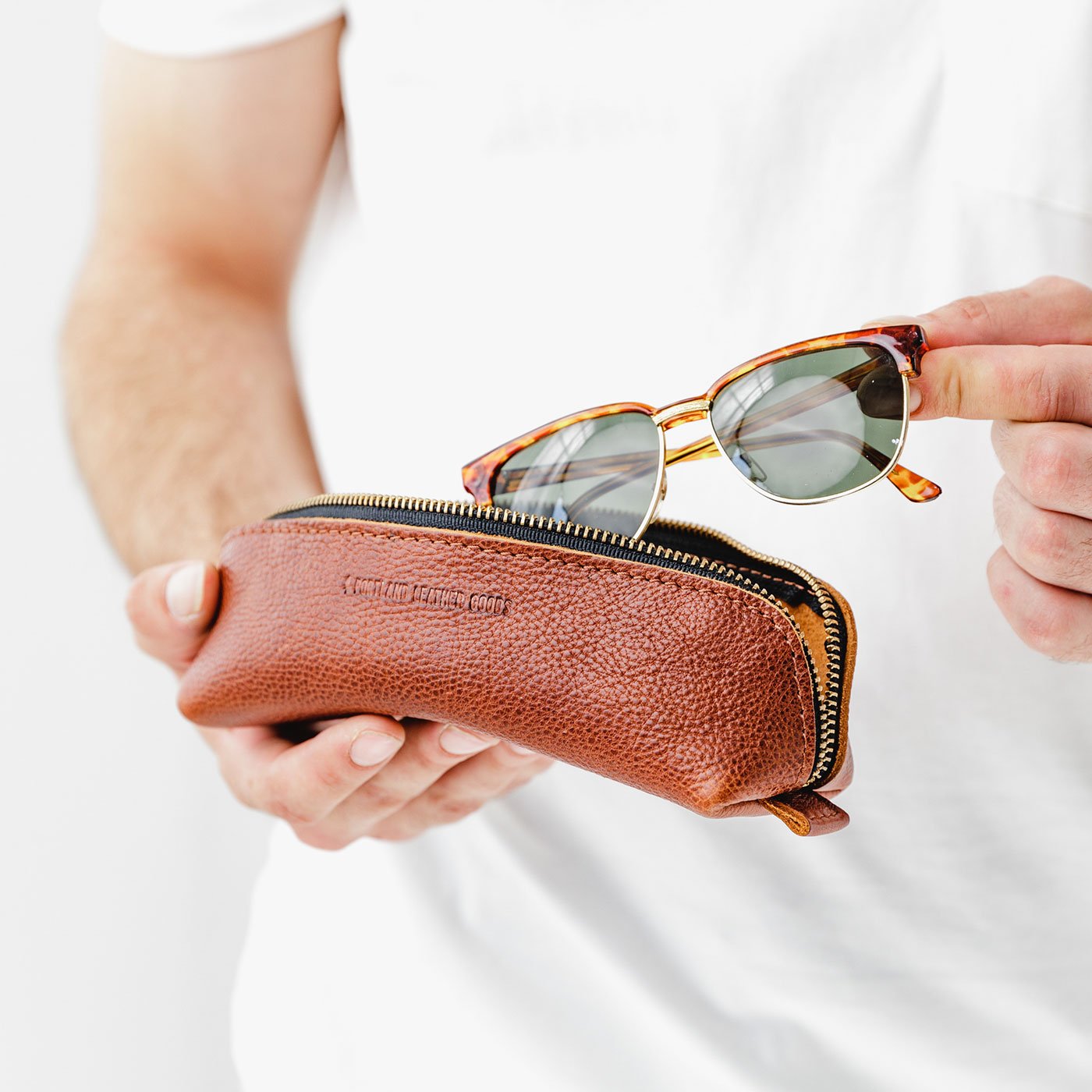 Portland Leather Goods The Sidekick Pouch