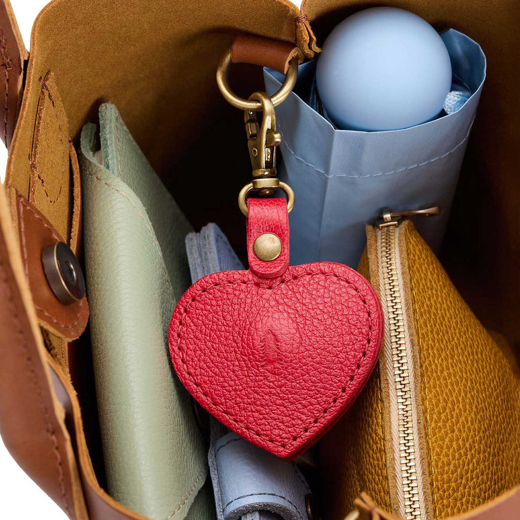 Portland Leather Goods Heart AirTag Holder