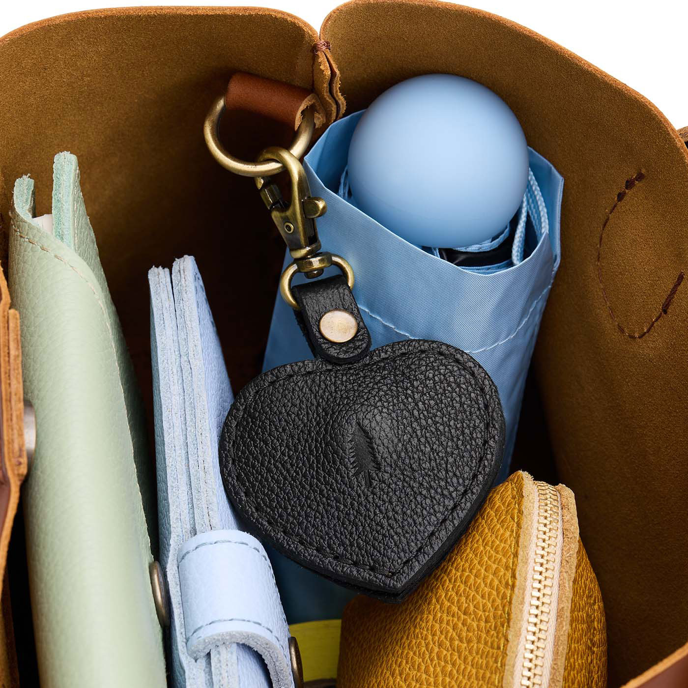 Portland Leather Goods Heart AirTag Holder