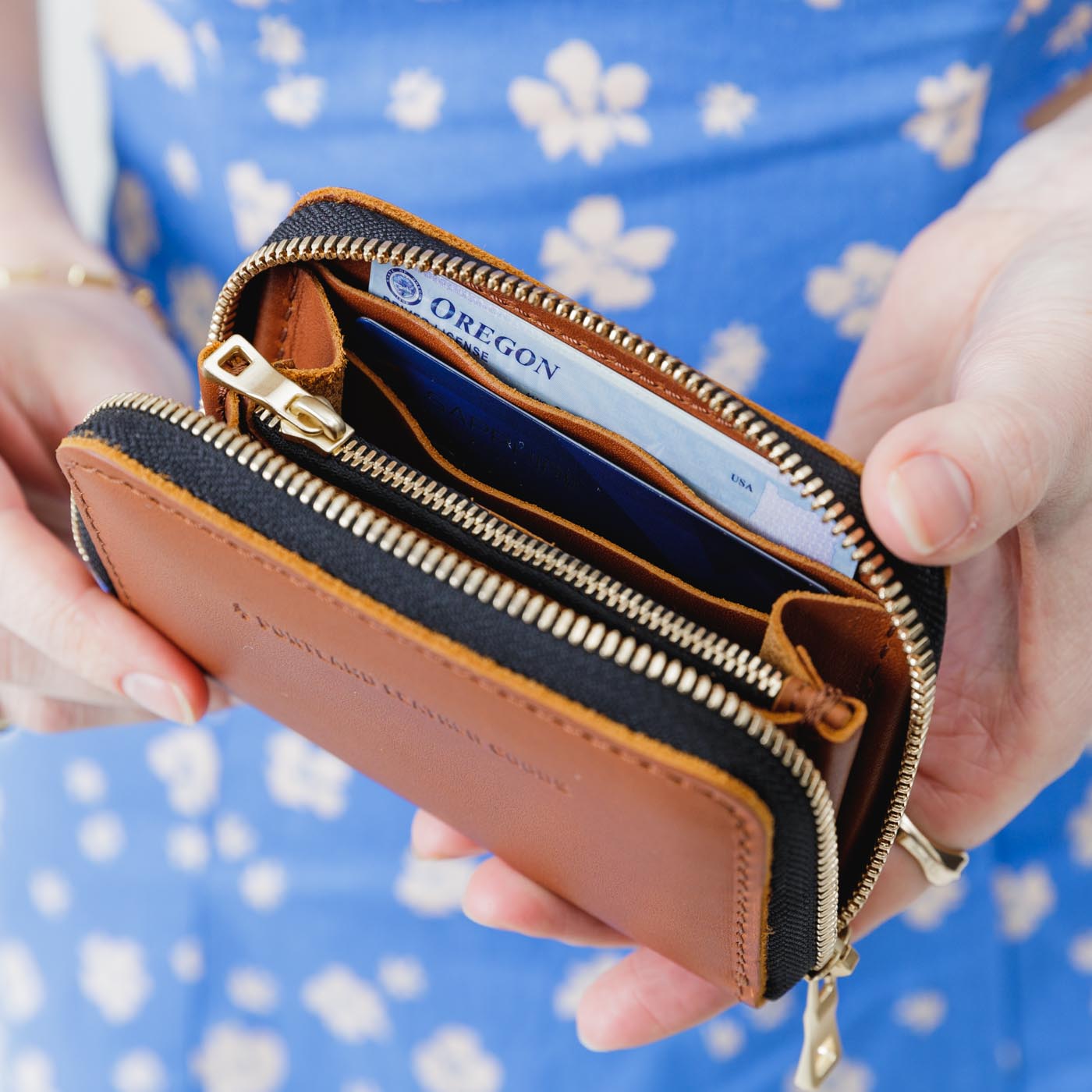 Portland Leather Goods Small Zip Wallet