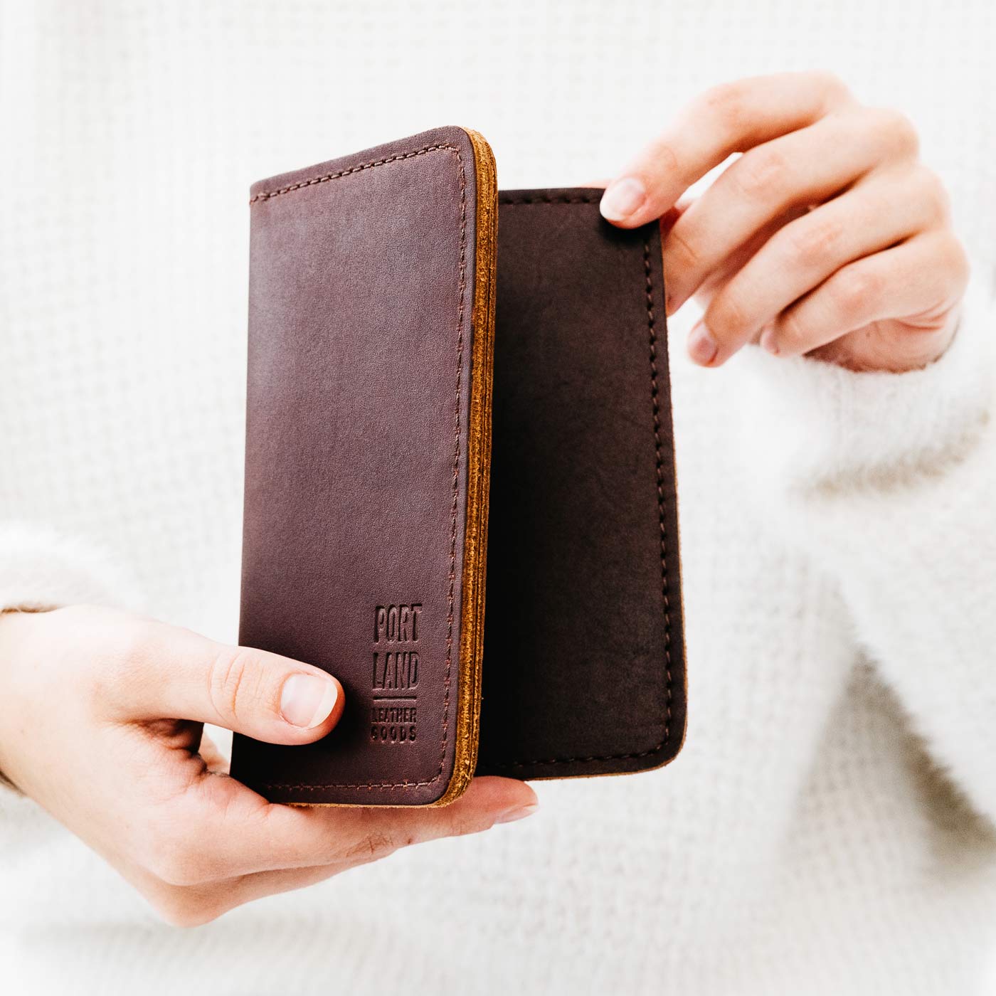 Portland Leather Goods Leather Modern Passport Holder