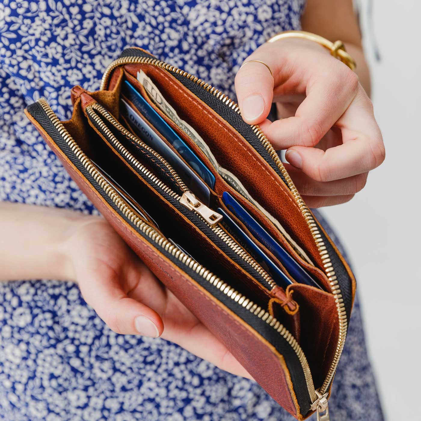 Portland Leather Goods Accordion Zip Wallet