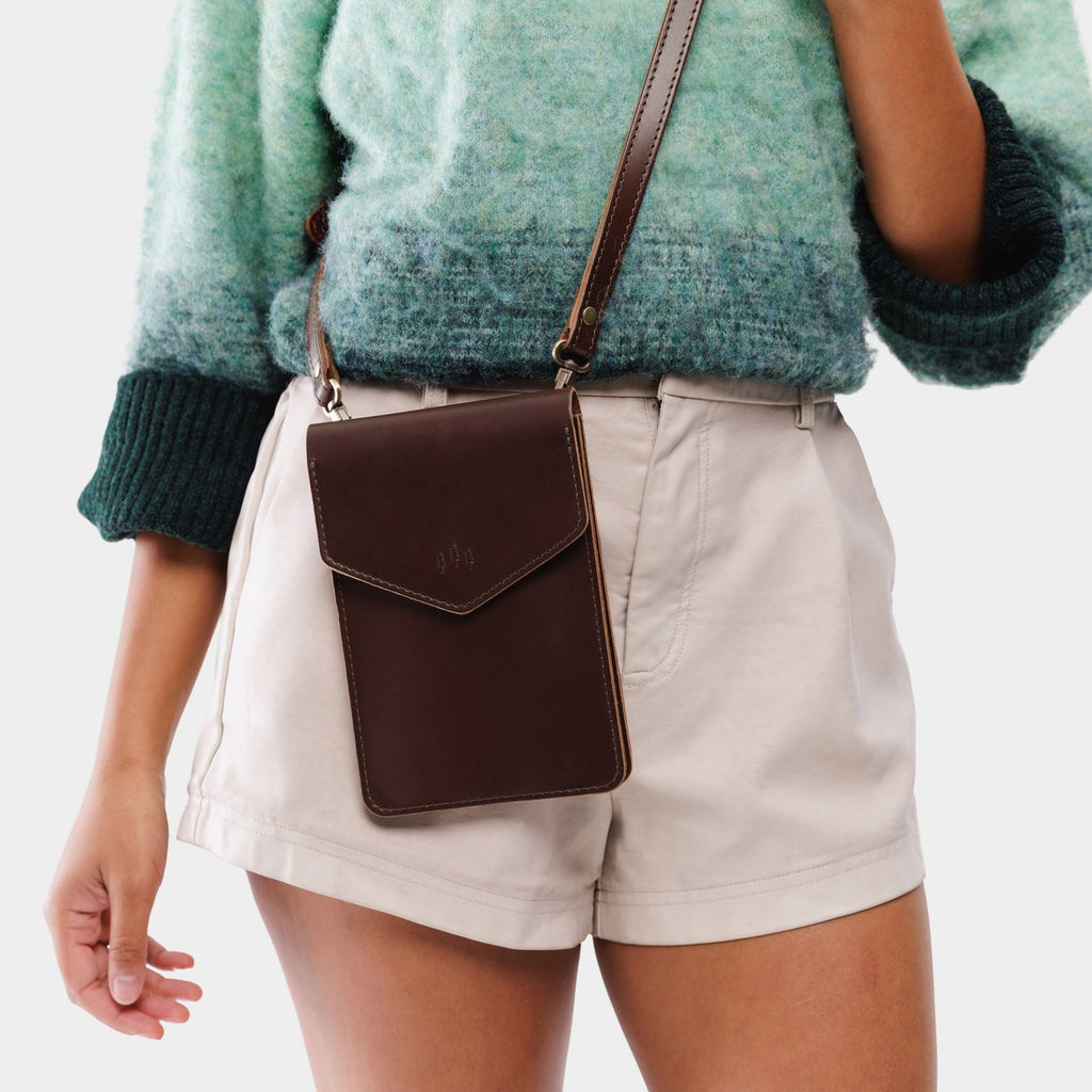 Portland Leather Goods Parker Phone Bag