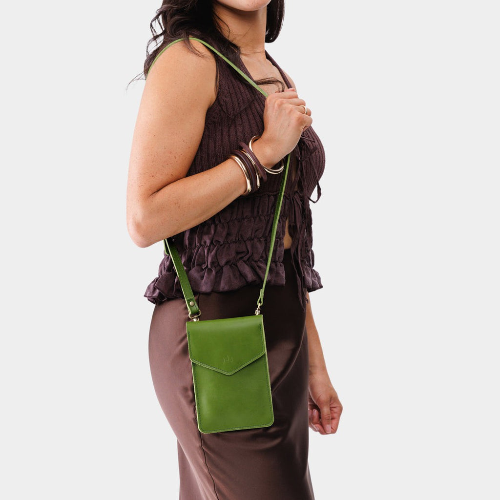 Portland Leather Goods Parker Phone Bag