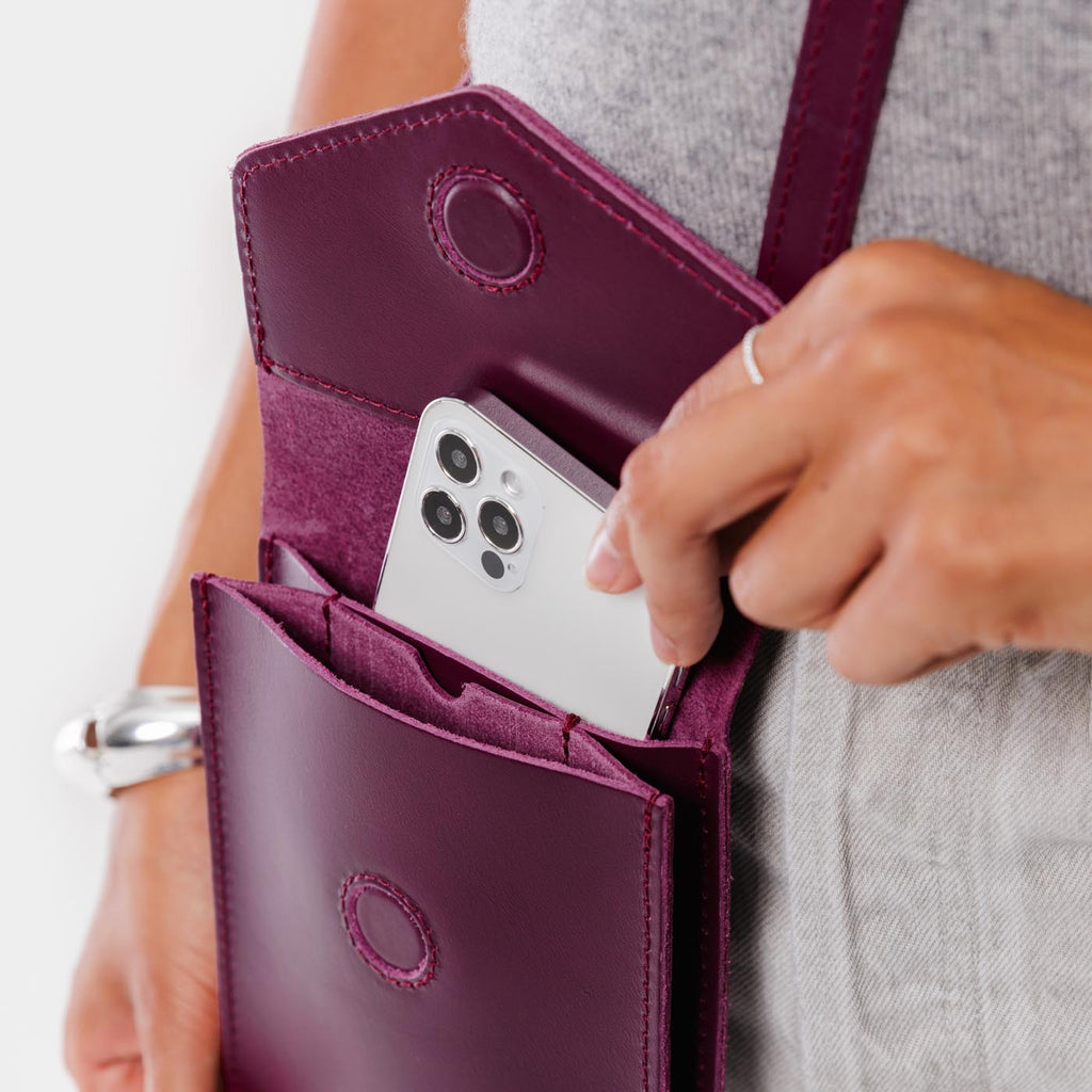 Portland Leather Goods Parker Phone Bag