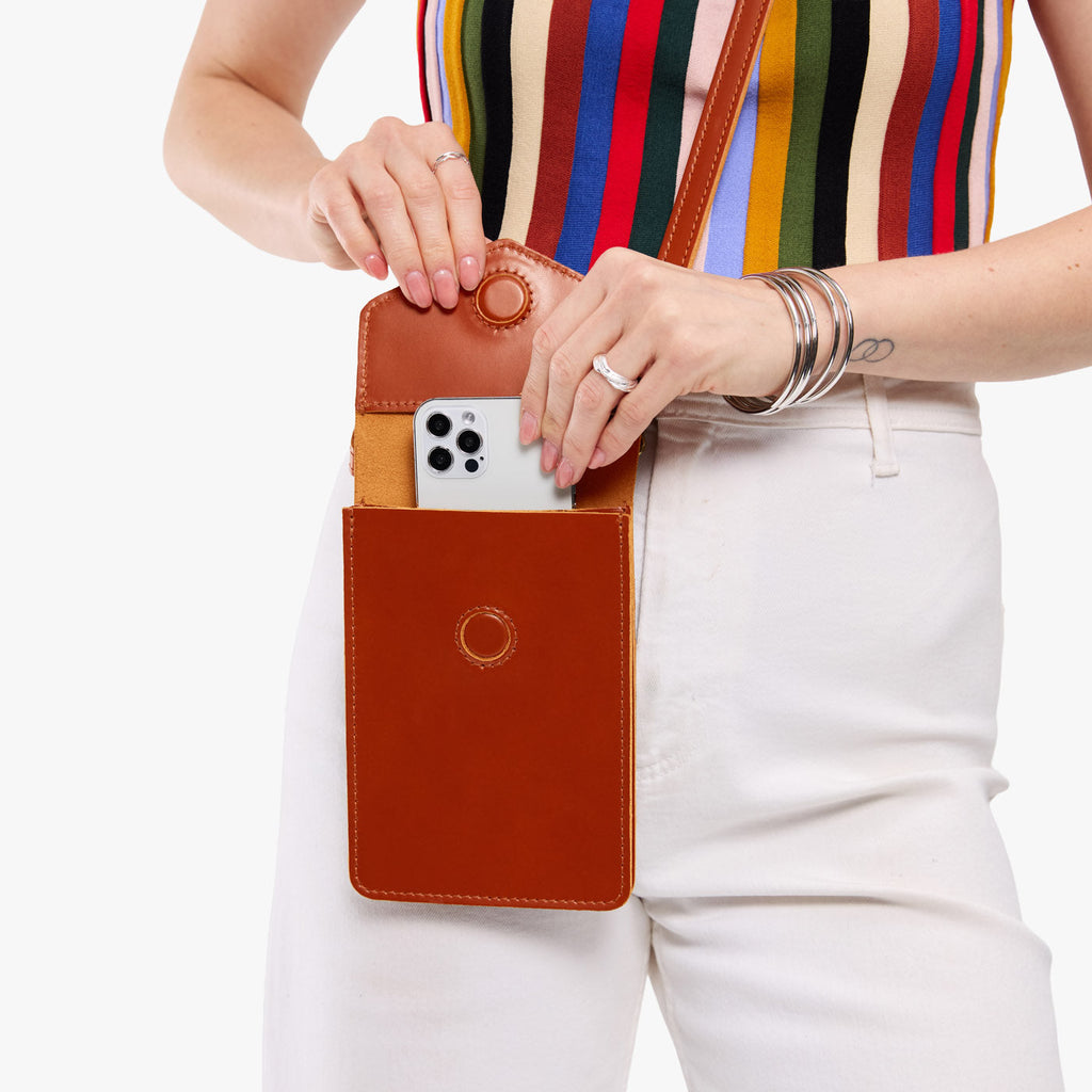 Portland Leather Goods Parker Phone Bag
