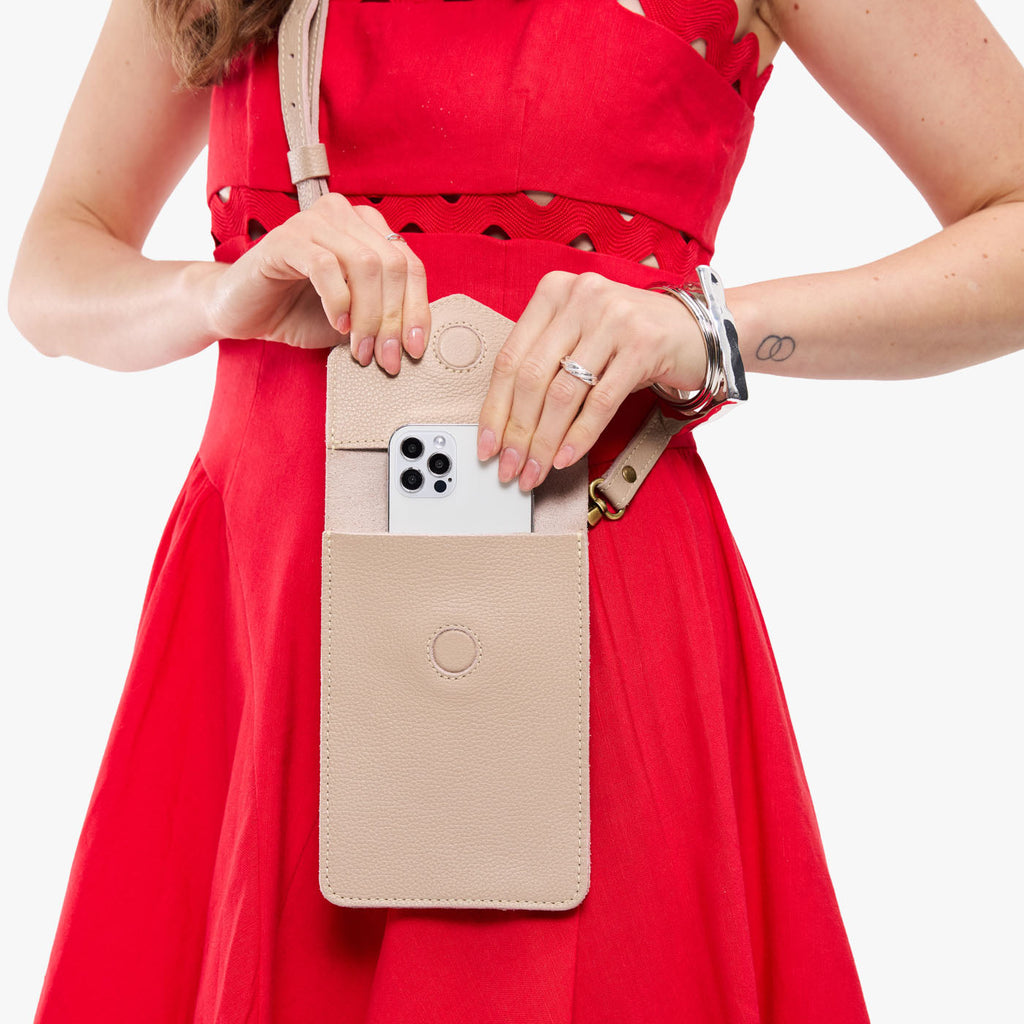 Portland Leather Goods Parker Phone Bag