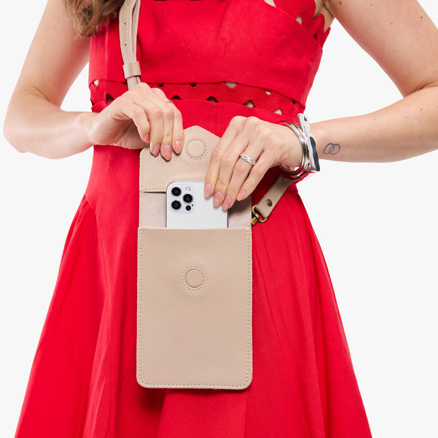 Portland Leather Goods Parker Phone Bag