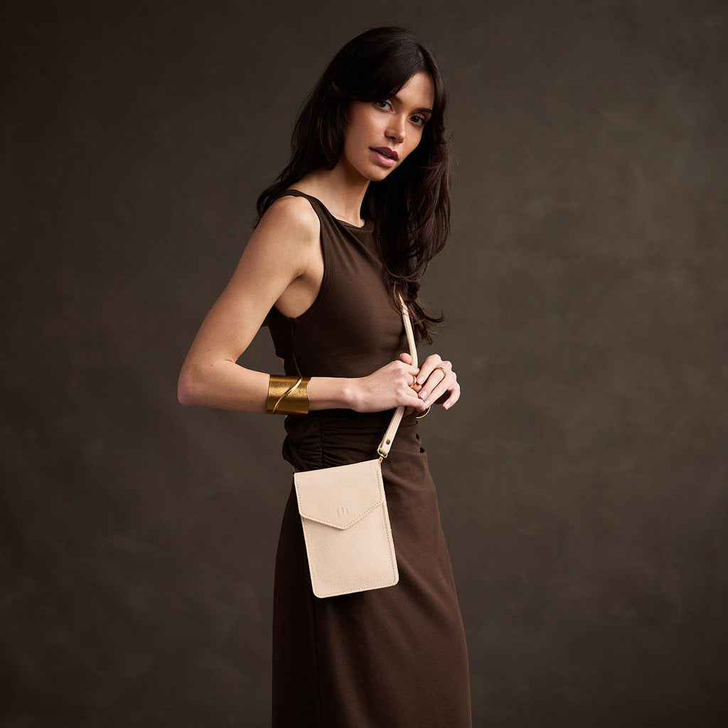 Portland Leather Goods Parker Phone Bag